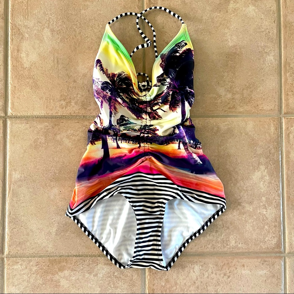 Summer one piece bathing suit 🩱 SM